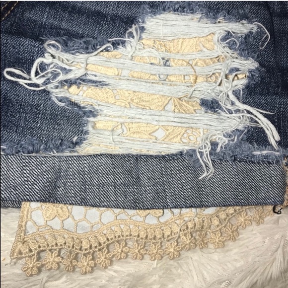 High rise festival American eagle shorts w/lace - Picture 5 of 5